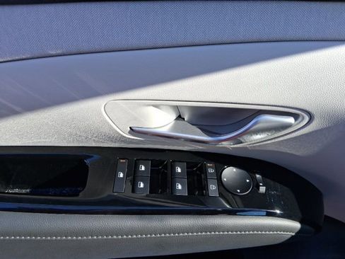 Used 2025 Hyundai Tucson Limited image 11