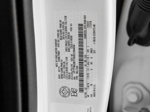 Used 2025 Ford F250 Platinum image 61