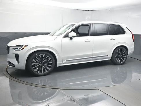 New 2026 Volvo XC90 B6 Ultra w/ Protection Package Premier image 4