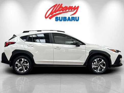 Used 2024 Subaru Crosstrek 2.0i Premium w/ Popular Package #3 AWD/4WD image 3