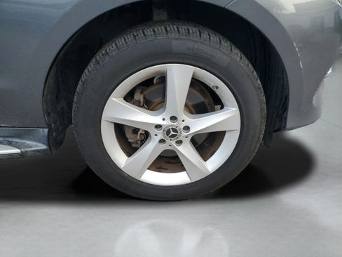 Used 2018 Mercedes-Benz GLE 350 w/ Premium 1 Package image 6