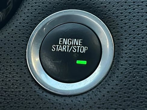 Used 2018 Cadillac XT5 Luxury w/ Driver Awareness Package image 30