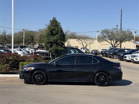 Used 2023 Toyota Camry XSE w/ Cold Weather Package image 4