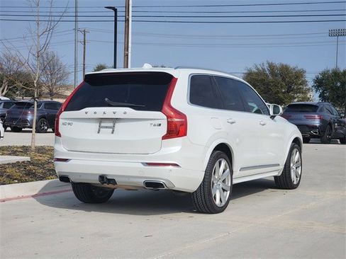 Used 2018 Volvo XC90 T6 Inscription w/ Luxury Package image 3
