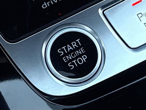 Certified 2025 Audi Q7 3.0T Prestige w/ Prestige Package image 36