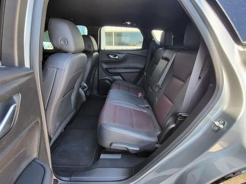 Used 2025 Chevrolet Blazer RS FWD image 27