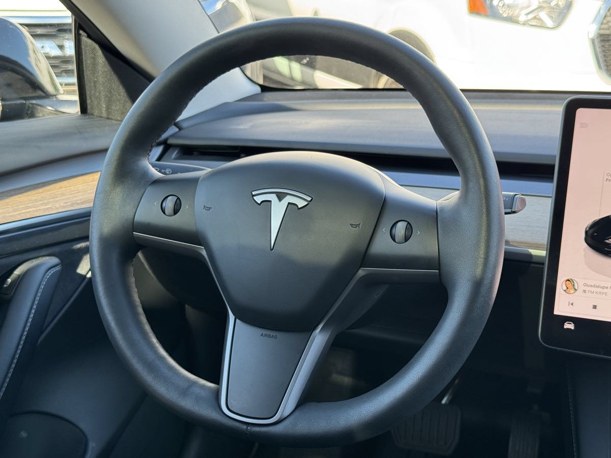 Used 2023 Tesla Model 3 Standard Range RWD image 25