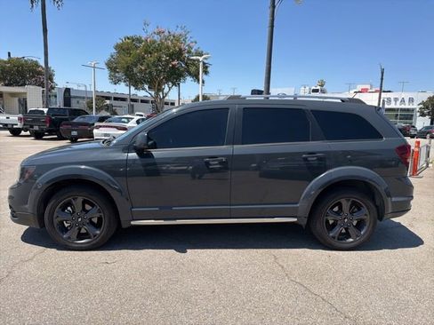 Used 2018 Dodge Journey Crossroad FWD image 4