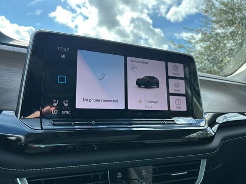 New 2026 Volkswagen Atlas SE image 34