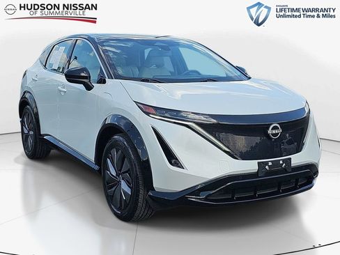 Used 2023 Nissan Ariya FWD image 1