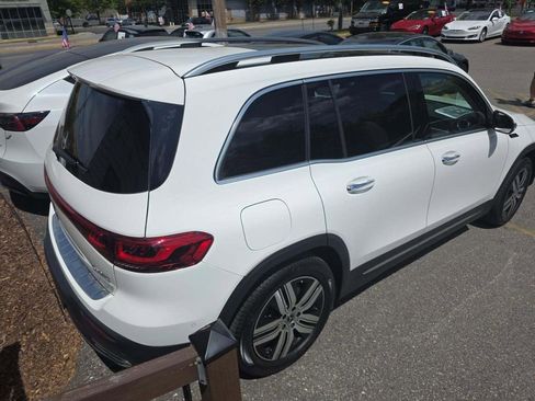 Used 2022 Mercedes-Benz EQB 300 4MATIC image 2