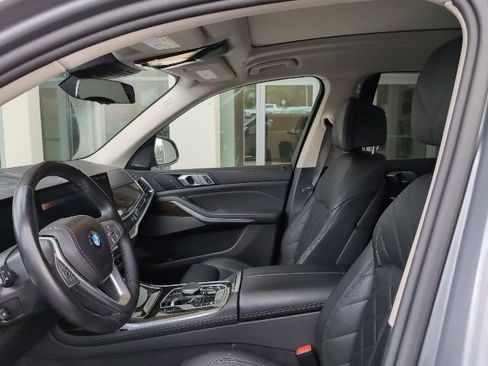 Used 2024 BMW X7 xDrive40i AWD/4WD image 13
