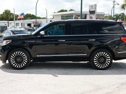 Used 2018 Lincoln Navigator Black Label w/ Cargo Package AWD/4WD image 3