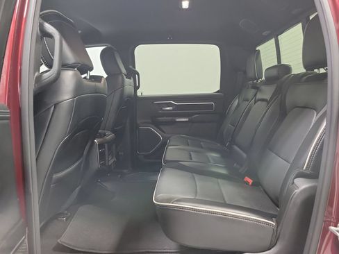 Used 2025 RAM 1500 Laramie AWD/4WD image 31