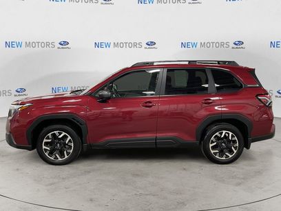 Used 2025 Subaru Forester Premium w/ Convenience Package #1