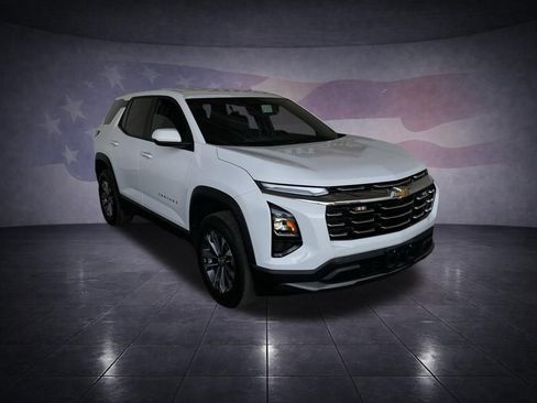 Used 2025 Chevrolet Equinox LT image 7