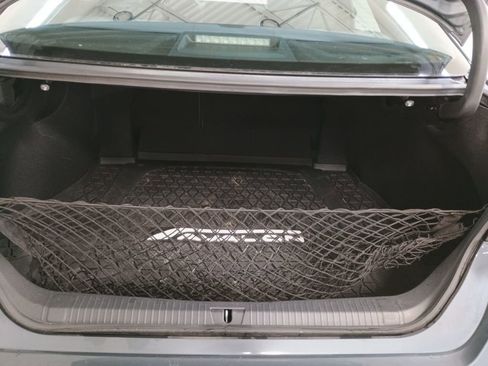 Used 2019 Toyota Avalon XLE w/ Moonroof Package image 24