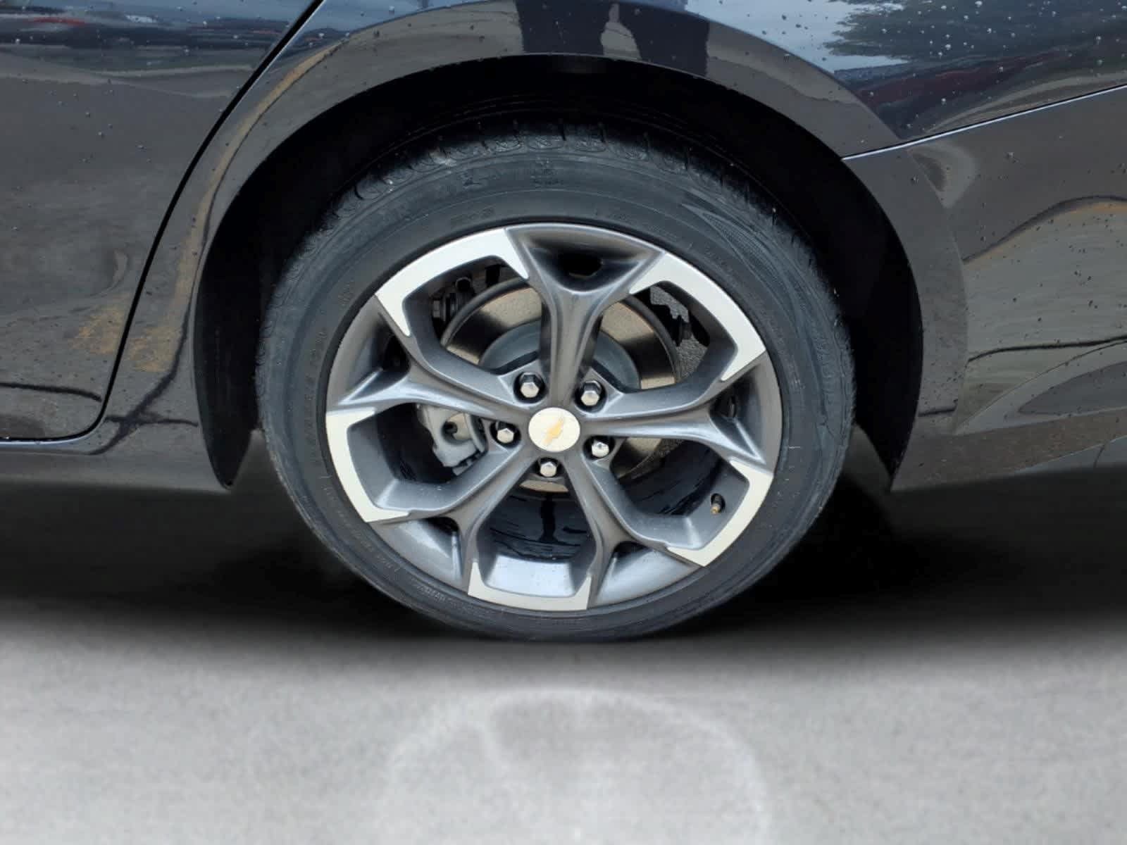 Used 2023 Chevrolet Malibu LT FWD image 9