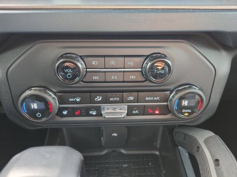 Certified 2024 Ford Bronco Outer Banks image 19