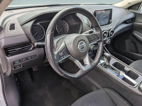 Used 2020 Nissan Sentra SV FWD image 11
