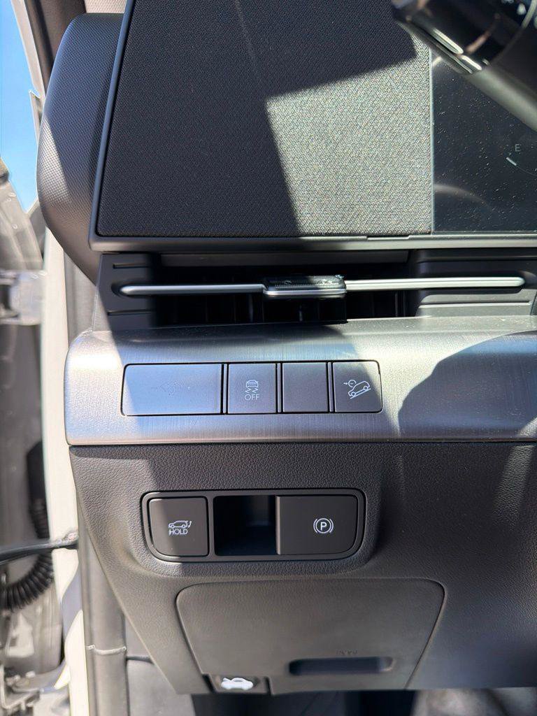 New 2026 Hyundai Kona Limited AWD/4WD image 11