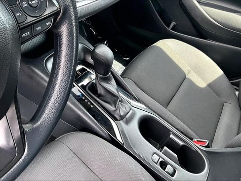 Used 2024 Toyota Corolla LE FWD image 16