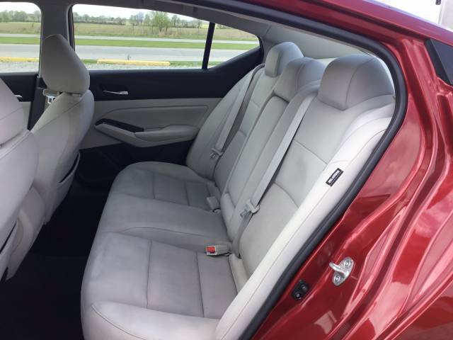 Used 2021 Nissan Altima 2.5 SV FWD image 11