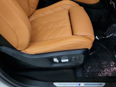 Used 2025 BMW X5 sDrive40i w/ M Sport Package RWD image 38