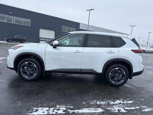 New 2026 Nissan Rogue SV image 6