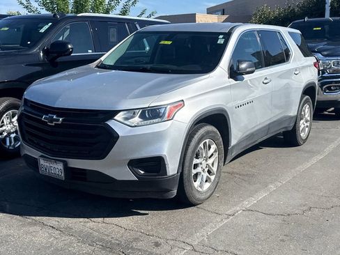 Used 2021 Chevrolet Traverse LS w/ LPO, Blackout Package FWD image 2