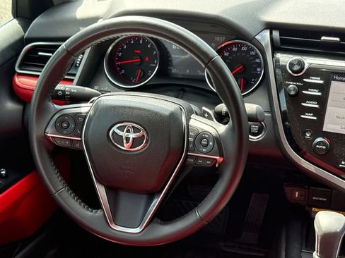 Used 2019 Toyota Camry XSE FWD image 12