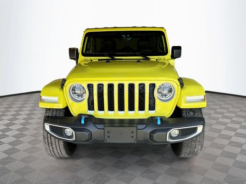 Used 2023 Jeep Wrangler Unlimited Sahara w/ Cold Weather Group AWD/4WD image 2