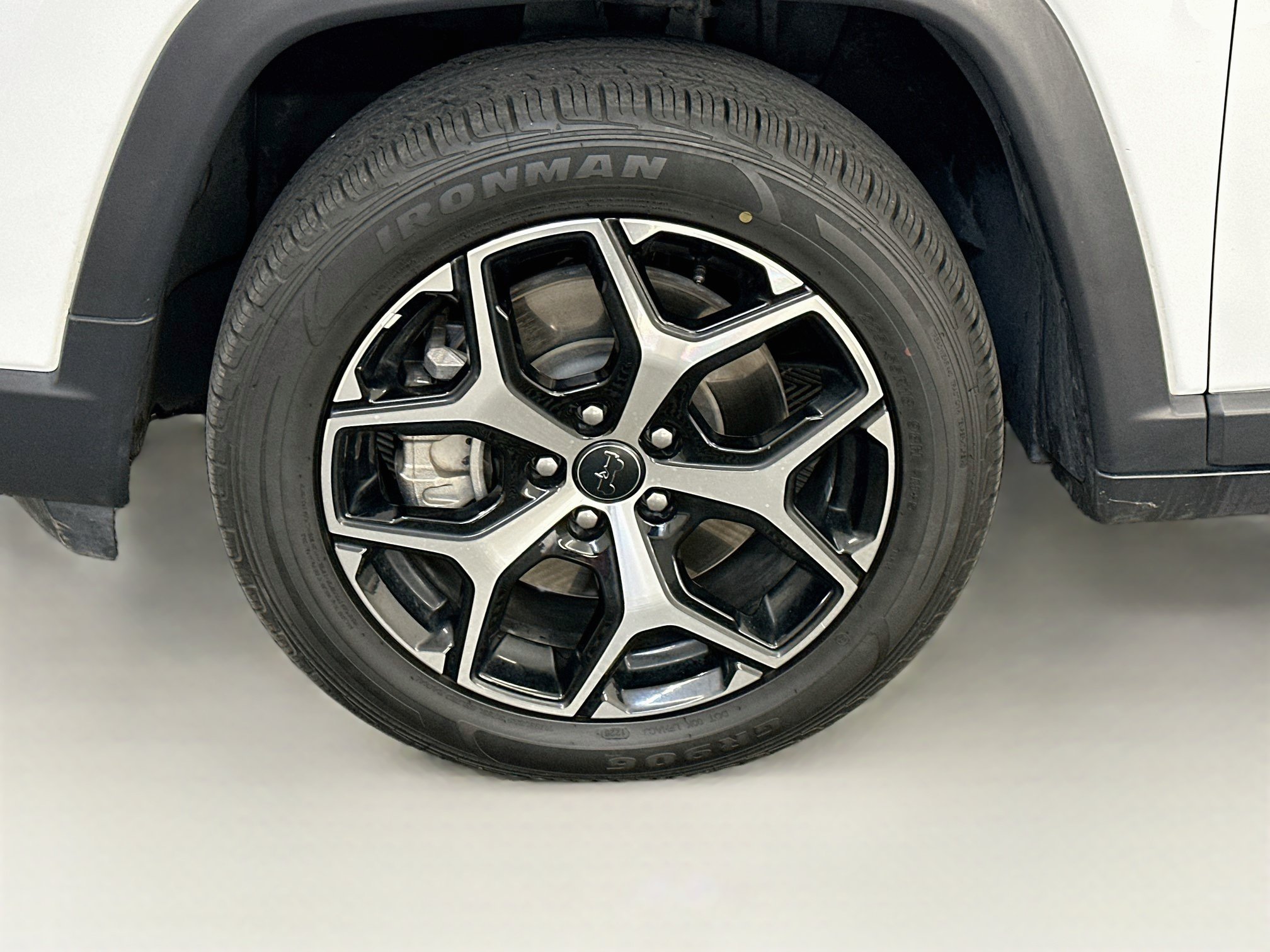 Used 2025 Jeep Compass Limited AWD/4WD image 34