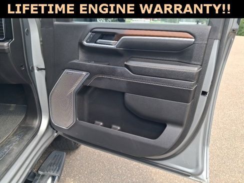 Certified 2025 GMC Sierra 3500 Denali w/ Denali Reserve Package image 25