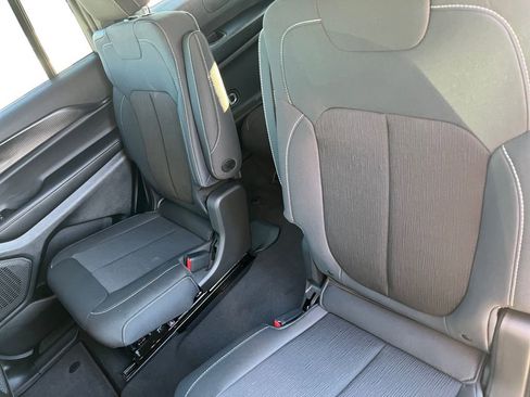 New 2025 Jeep Grand Cherokee L Laredo image 22