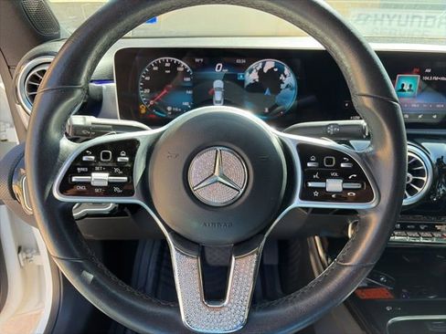 Used 2020 Mercedes-Benz CLA 250 image 11