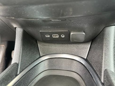 Used 2024 Chevrolet Malibu LT FWD image 21
