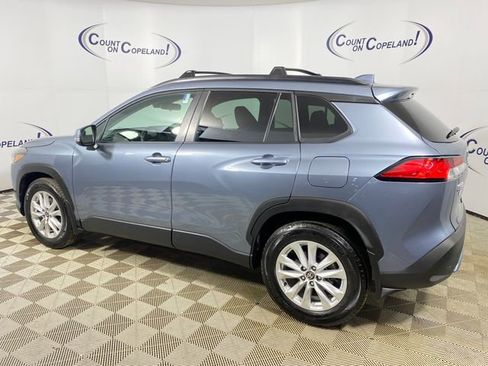 Certified 2024 Toyota Corolla Cross LE image 4