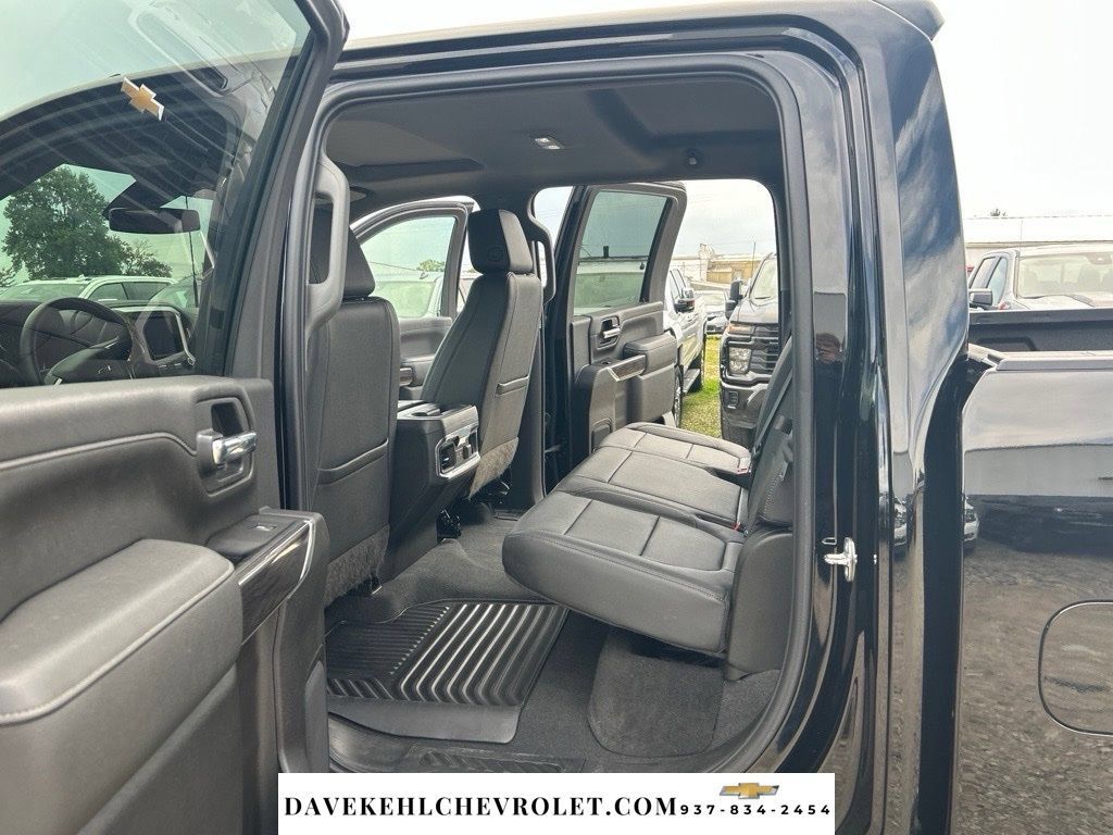 Used 2022 Chevrolet Silverado 2500 LTZ w/ LTZ Plus Package AWD/4WD image 17