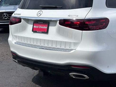 New 2026 Mercedes-Benz GLS 580 4MATIC image 12