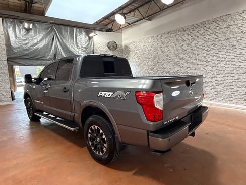 Used 2019 Nissan Titan PRO-4X w/ Pro-4x Convenience Package AWD/4WD image 5