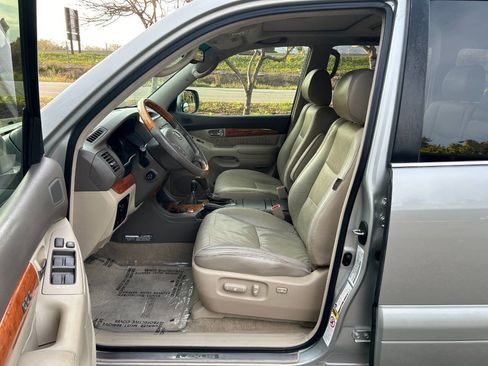 Used 2005 Lexus GX 470 image 26