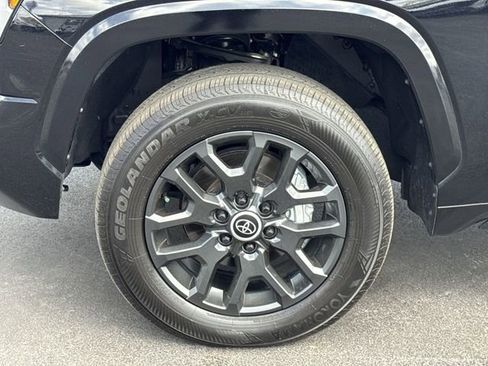 Used 2024 Toyota Tundra Platinum image 22