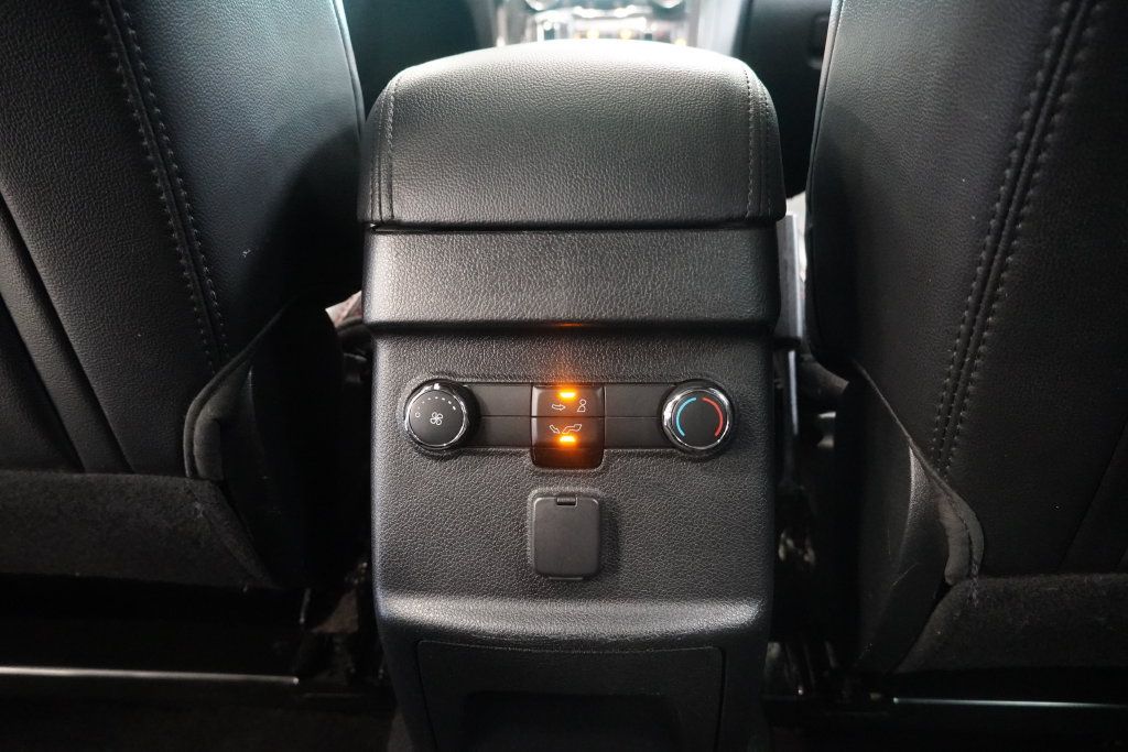 Used 2018 Ford Explorer XLT w/ Equipment Group 202A FWD image 29