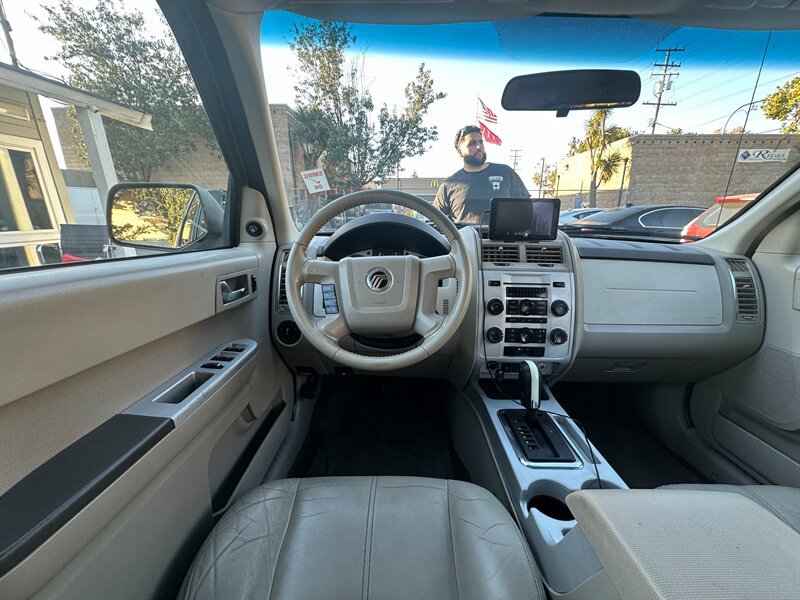 Used 2008 Mercury Mariner 4WD V6 image 16