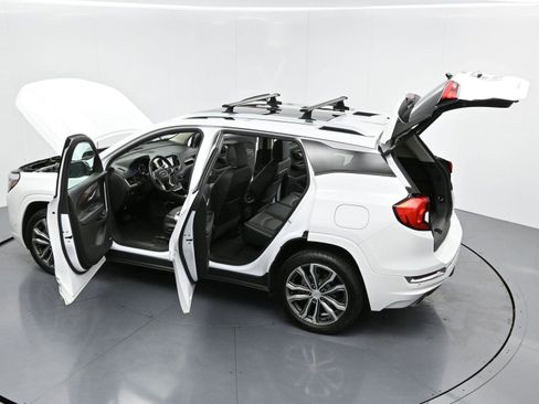 Used 2018 GMC Terrain Denali w/ Advanced Safety Package image 43