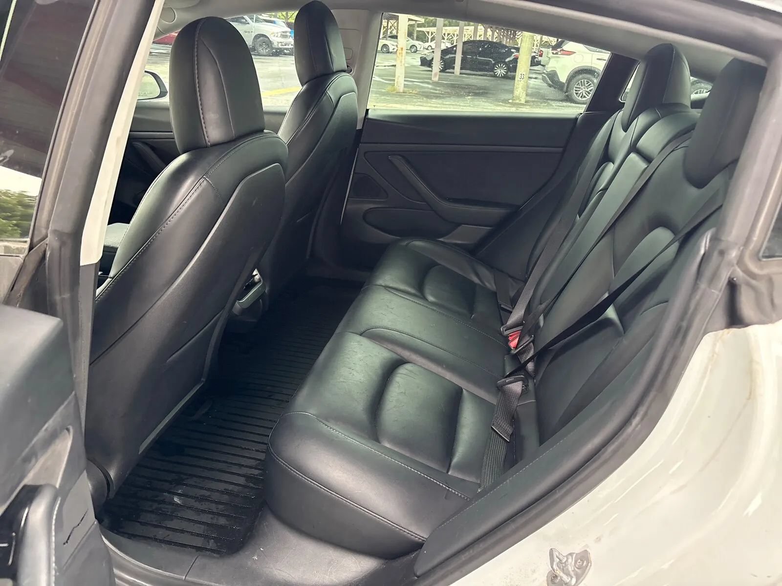 Used 2020 Tesla Model 3 Standard Range Plus RWD image 5