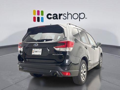 Used 2023 Subaru Forester Premium AWD/4WD image 5