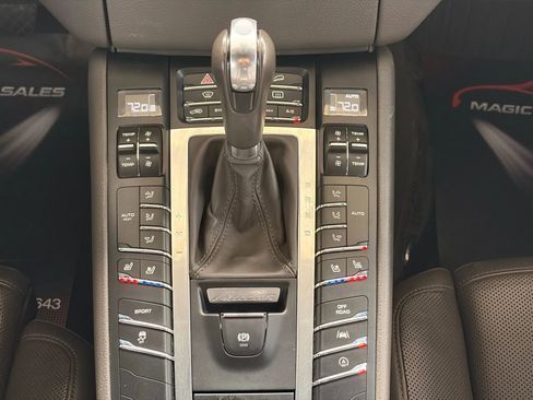 Used 2017 Porsche Macan AWD/4WD image 77