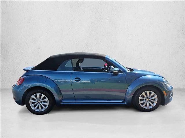 Used 2018 Volkswagen Beetle 2.0T FWD image 4